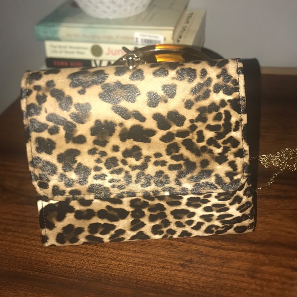 Cheetah Print Handbag - Picture 2 of 3